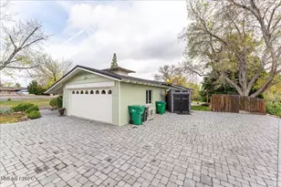 1840 Berkeley Dr, Reno, NV 89509 - Photo 9