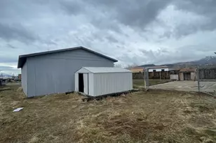 325 Carson Rd, Battle Mountain, NV 89820 - Photo 7