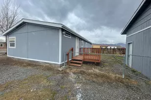 325 Carson Rd, Battle Mountain, NV 89820 - Photo 3