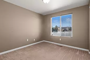111 Shadow Mountain Dr, Fernley, NV 89408 - Photo 35
