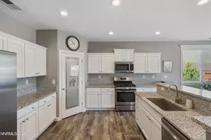 18703 Brady Ridge Ct, Reno, NV 89508 - Photo 15