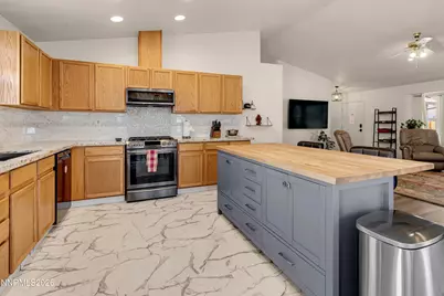 1400 Bufflehead Drive, Sparks, NV 89441 - Photo 9