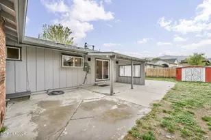 908 Wagner Dr, Carson City, NV 89703 - Photo 43