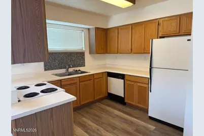 104 Palmer Court, Dayton, NV 89403 - Photo 5