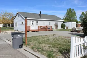 320 Reyes Way, Yerington, NV 89447 - Photo 3