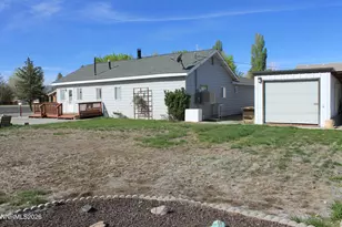 320 Reyes Way, Yerington, NV 89447 - Photo 5