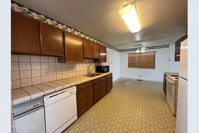1365 Akard Drive, Reno, NV 89503 - Photo 5