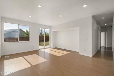 9690 Thornridge Court, Reno, NV 89506 - Photo 5