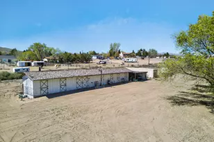 10705 Santa Fe Rd, Reno, NV 89508 - Photo 11