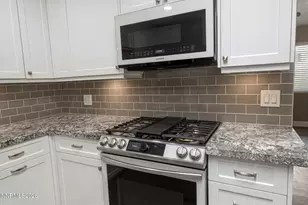 3260 Heights Dr, Reno, NV 89503 - Photo 9