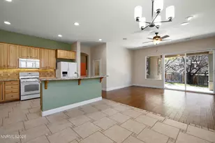 2815 Falcon Ridge Dr, Sparks, NV 89436 - Photo 7