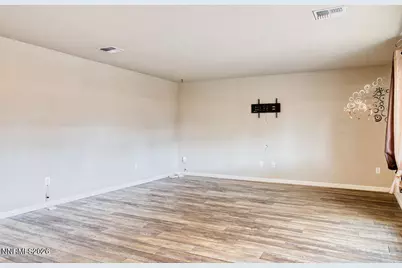 8957 Buffalo Grove Drive, Reno, NV 89506 - Photo 11