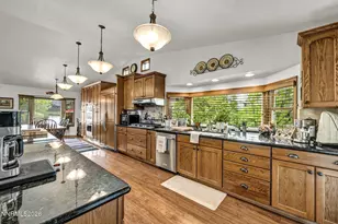 5445 N Scarsdale Cir, Reno, NV 89502 - Photo 11