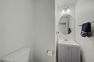 10891 Pebble Hill Dr, Reno, NV 89521 - Photo 29