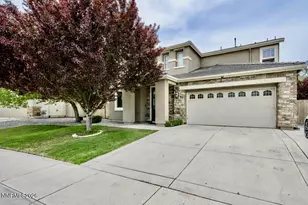 10891 Pebble Hill Dr, Reno, NV 89521 - Photo 3