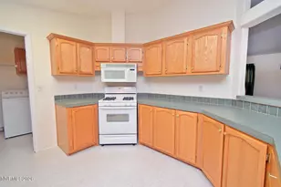 289 Aristocrat Way, Reno, NV 89506 - Photo 9