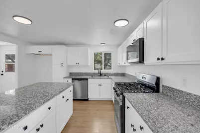 17890 Fantail Circle, Reno, NV 89508 - Photo 9