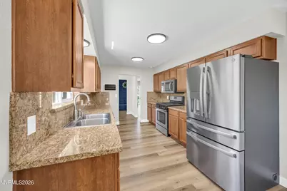 10755 Silver Knolls Boulevard, Reno, NV 89508 - Photo 13