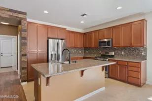 17965 Cedar Mountain Ct, Reno, NV 89508 - Photo 9