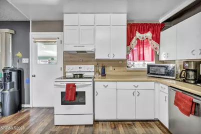 18 E Prater Way, Sparks, NV 89431 - Photo 15
