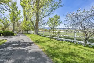 2501 Holcomb Ranch Ln, Reno, NV 89511 - Photo 15