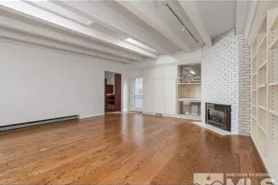 152 Greenridge Dr, Reno, NV 89509 - Photo 9