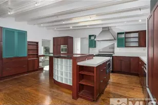 152 Greenridge Dr, Reno, NV 89509 - Photo 3