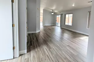 1093 Daphne Ct, Minden, NV 89423 - Photo 5