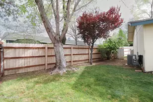 3318 Plymouth Dr, Indian Hills, NV 89705 - Photo 21