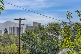 1970 Royal Dr, Reno, NV 89503 - Photo 37