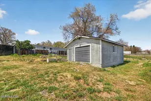 4720 E Leonesio Dr, Sun Valley, NV 89433 - Photo 25