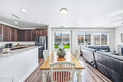 2084 Whitecliff Drive, Reno, NV 89521 - Photo 7