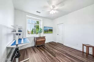 2084 Whitecliff Dr, Reno, NV 89521 - Photo 17