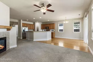 913 Lakeview Dr, Dayton, NV 89403 - Photo 7