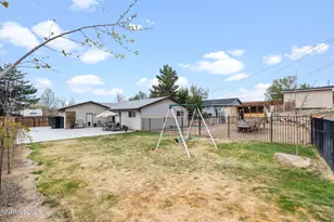 8648 Aquifer Way, Reno, NV 89506 - Photo 25