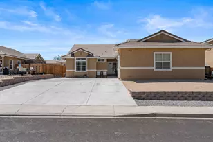 1472 Green River Ln, Fernley, NV 89408 - Photo 3