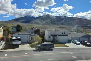 7935 Key Largo Dr, Reno, NV 89506 - Photo 17