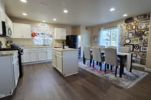 7935 Key Largo Dr, Reno, NV 89506 - Photo 3