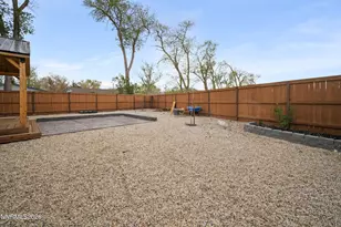 690 Rose Ln, Fernley, NV 89408 - Photo 27