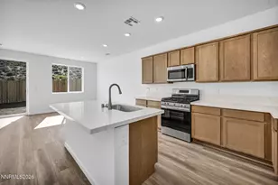 755 Kess Way, Reno, NV 89506 - Photo 3