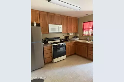 1370 Dartmouth Avenue #A, Lovelock, NV 89419 - Photo 3