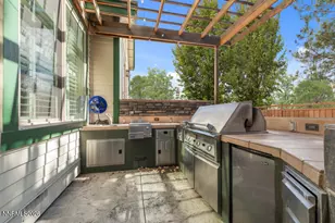 6501 Lonnie Ct, Sparks, NV 89436 - Photo 27