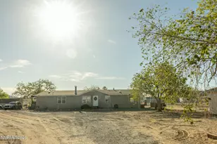 155 King Ct, Fernley, NV 89408 - Photo 35