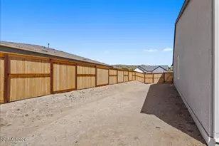 11599 Vinegar Peak Dr, Sparks, NV 89441 - Photo 77