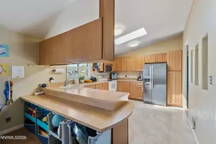 17505 Fantail St, Reno, NV 89508 - Photo 11