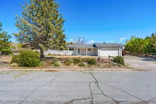 17505 Fantail St, Reno, NV 89508 - Photo 3