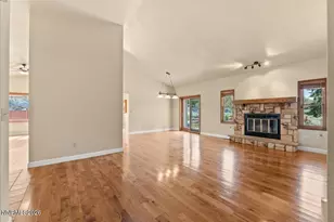 6304 Meadow Creek Dr, Reno, NV 89519 - Photo 3
