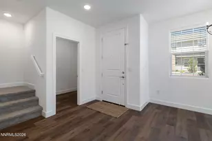 2010 Cradle Mountain Dr, Reno, NV 89523 - Photo 7