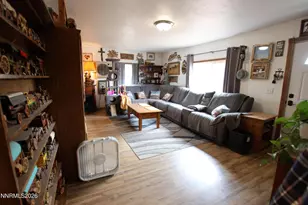 204 Valley Dr, Yerington, NV 89447 - Photo 9