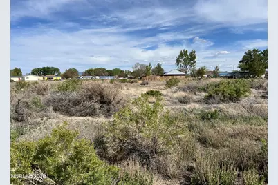 27 Northridge Drive, Yerington, NV 89447 - Photo 3